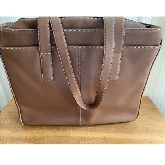 Coach Hamptons Tote/Laptop Bag In British Tan Leather W/ Dual Handles - Picture 7 of 15